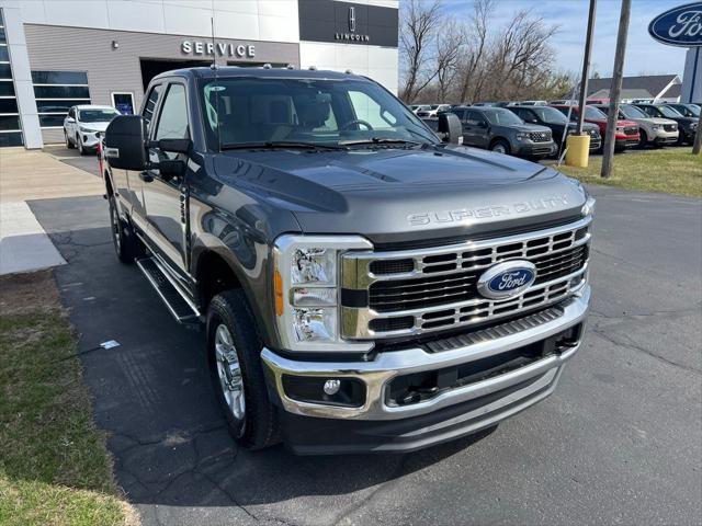 Photo of 2023 Carbonized Gray Metallic Ford F-250