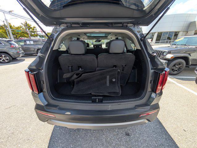 Photo of 2021 Gravity Grey Kia Sorento