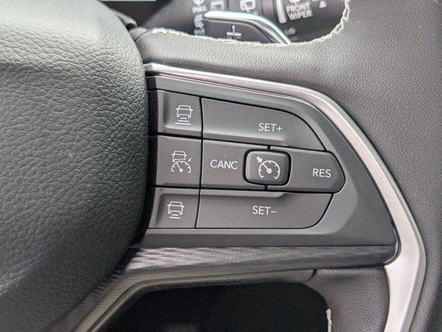 Photo of 2025 Baltic Gray Metallic Clearcoat Jeep Grand Cherokee L