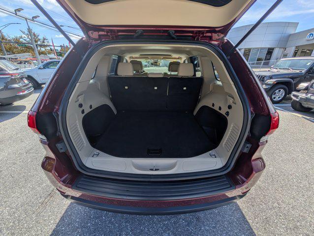 Photo of 2020 Velvet Red Pearlcoat Jeep Grand Cherokee