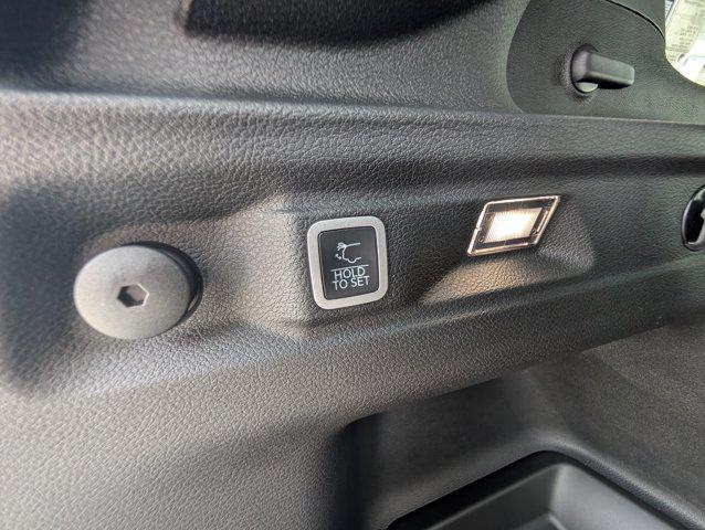 Photo of 2025 Baltic Gray Metallic Clearcoat Jeep Grand Cherokee L