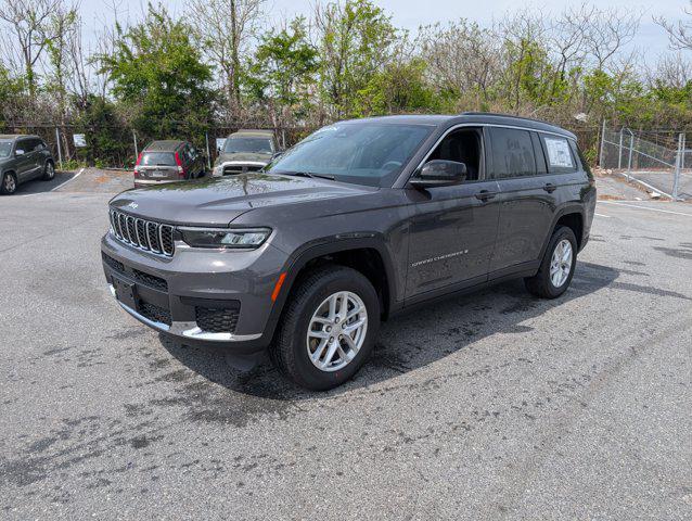 Photo of 2025 Baltic Gray Metallic Clearcoat Jeep Grand Cherokee L