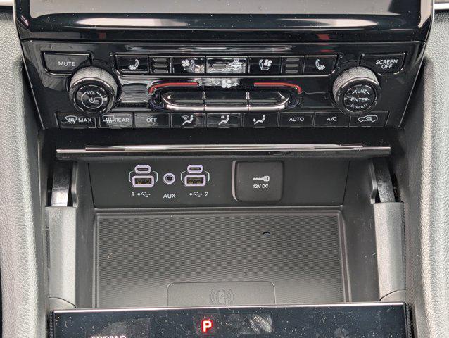 Photo of 2025 Bright White Clearcoat Jeep Grand Cherokee