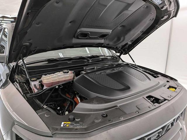 Photo of 2022 Diamond Black Crystal Pearlcoat RAM 1500