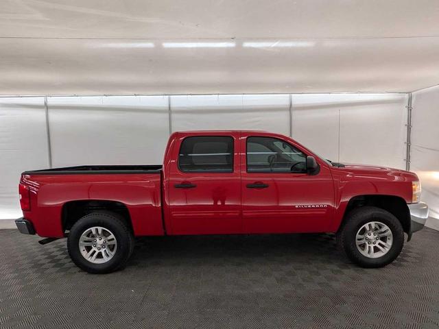 Photo of 2013 Victory Red Chevrolet Silverado 1500