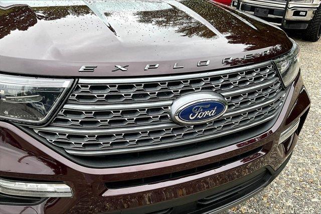 Photo of 2022 Jewel Red Metallic Ford Explorer