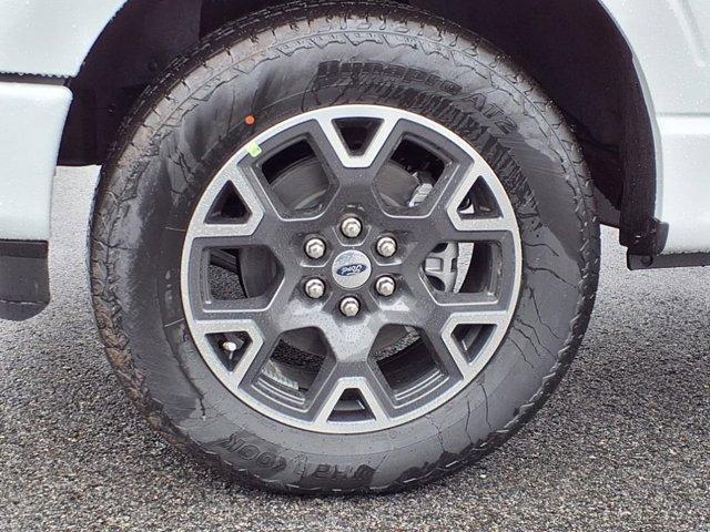 Photo of 2025 Oxford White Ford F-150