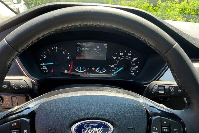 Photo of 2022 Star White Ford Escape