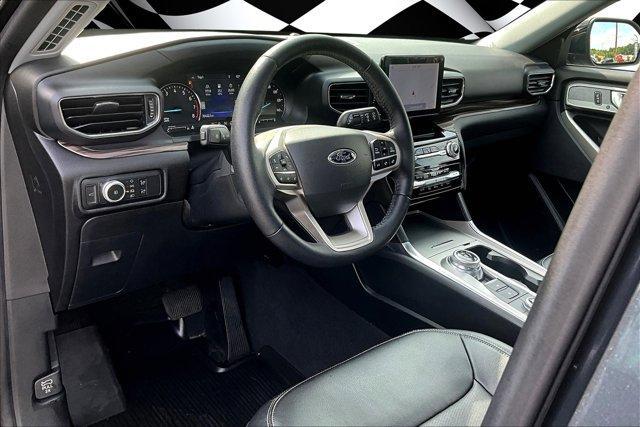 Photo of 2022 Stone Blue Metallic Ford Explorer