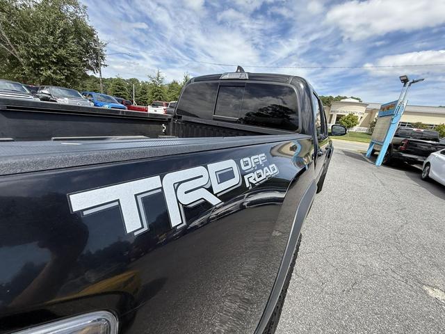 Photo of 2021 Midnight Black Metallic Toyota Tacoma