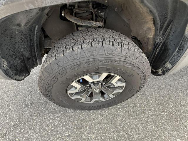 Photo of 2021 Midnight Black Metallic Toyota Tacoma