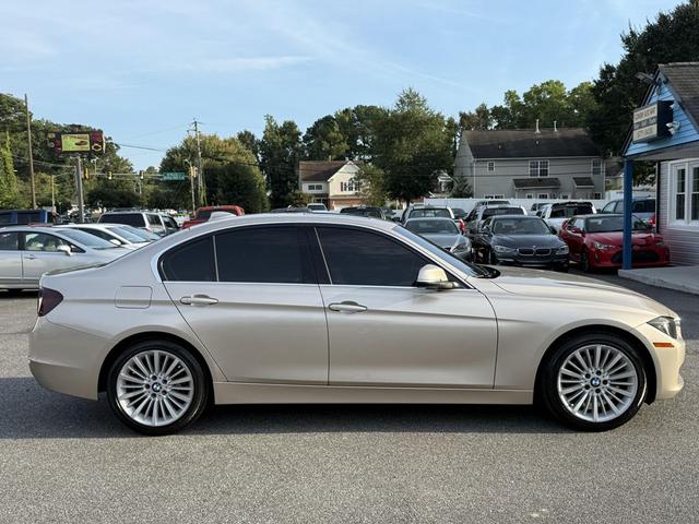 Photo of 2014 Gold BMW 328