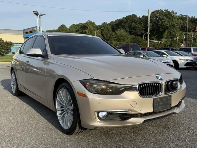 Photo of 2014 Gold BMW 328