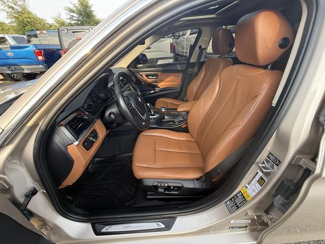 Photo of 2014 Gold BMW 328