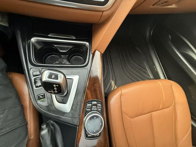 Photo of 2014 Gold BMW 328