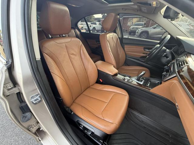 Photo of 2014 Gold BMW 328