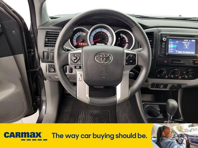 Photo of 2015 Gray Toyota Tacoma