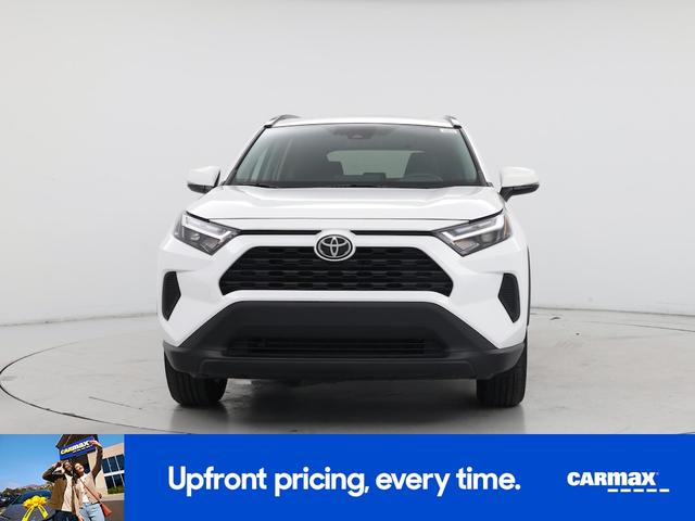 Photo of 2022 White Toyota RAV4