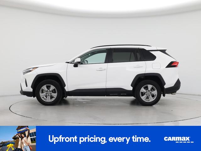 Photo of 2022 White Toyota RAV4