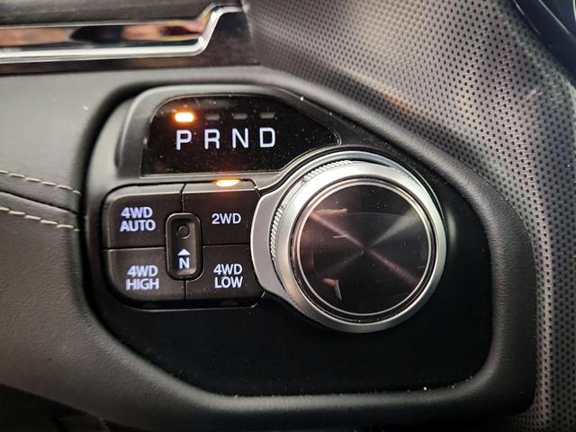Photo of 2022 Black RAM 1500