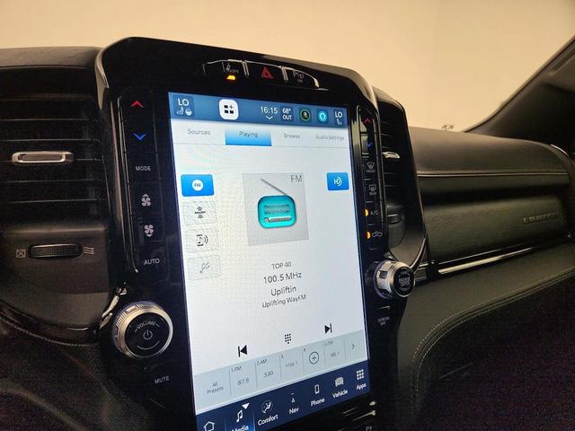 Photo of 2022 Black RAM 1500