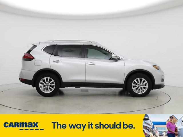 Photo of 2019 Silver Nissan Rogue