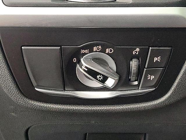 Photo of 2022 Black BMW X4