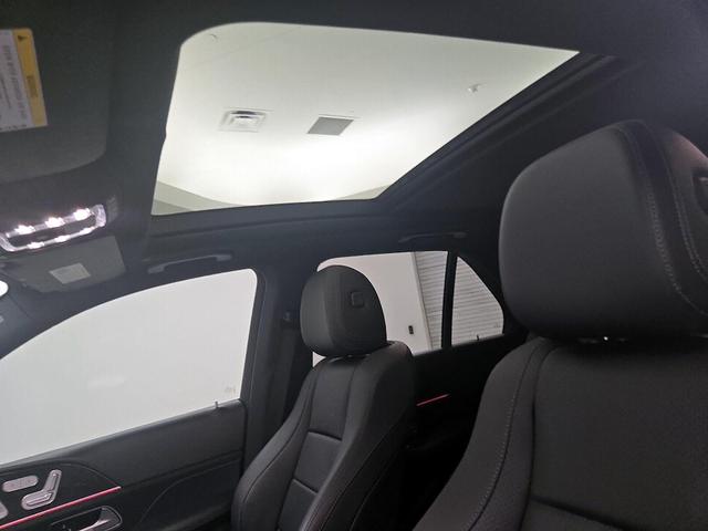 Photo of 2020 Black Mercedes-Benz GLE 350