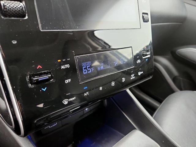 Photo of 2023 Silver Hyundai TUCSON