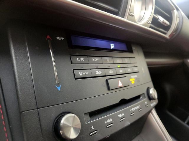 Photo of 2016 White Lexus IS 200t
