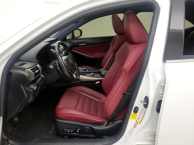 Photo of 2016 White Lexus IS 200t