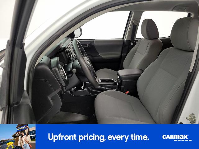 Photo of 2019 White Toyota Tacoma