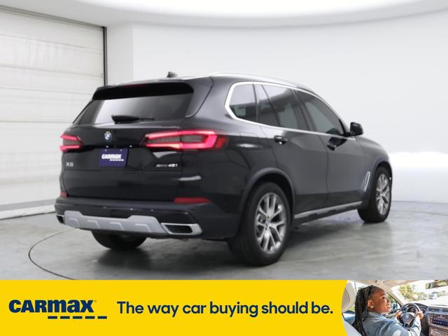 Photo of 2022 Black BMW X5