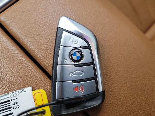 Photo of 2022 Black BMW X5