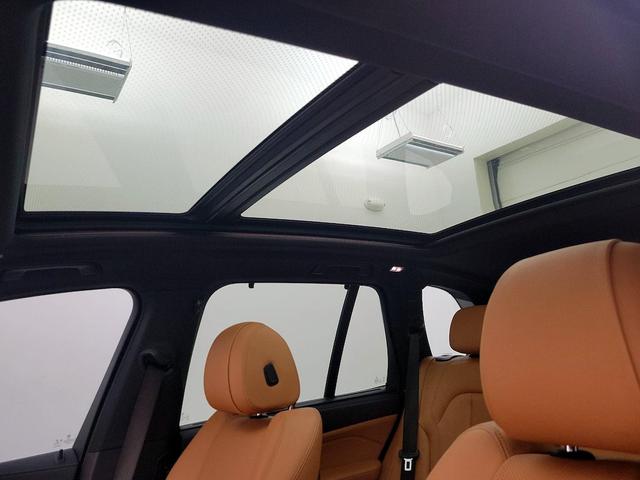 Photo of 2022 Black BMW X5