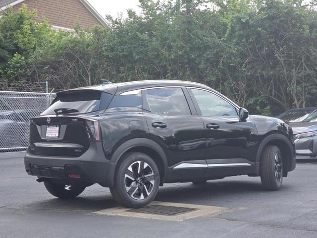 Photo of 2025 Super Black Nissan Kicks