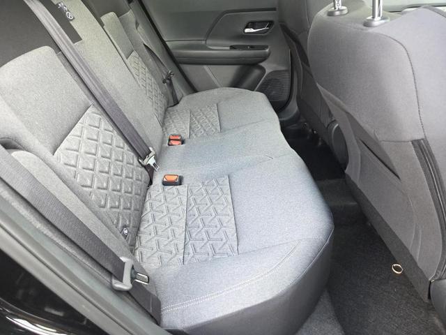 Photo of 2025 Super Black Nissan Kicks