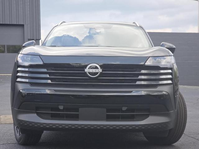 Photo of 2025 Super Black Nissan Kicks