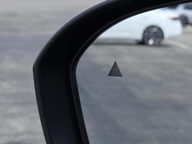 Photo of 2026 Super Black Nissan Kicks