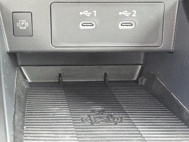 Photo of 2026 Super Black Nissan Kicks
