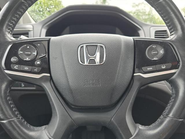 Photo of 2018 Crystal Black Pearl Honda Odyssey