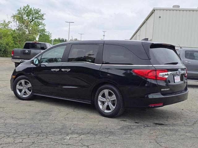 Photo of 2018 Crystal Black Pearl Honda Odyssey