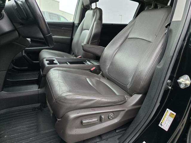 Photo of 2018 Crystal Black Pearl Honda Odyssey