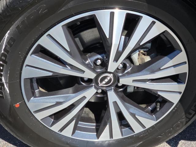Photo of 2023 Gun Metallic Nissan Rogue