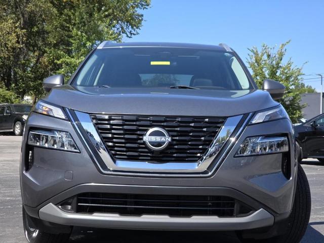 Photo of 2023 Gun Metallic Nissan Rogue