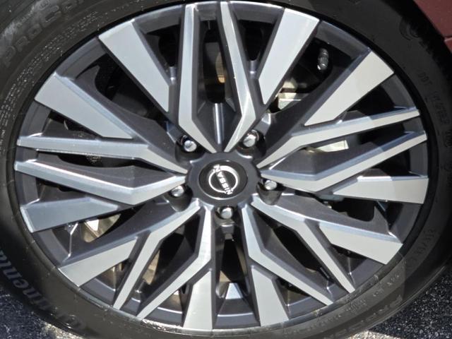 Photo of 2023 Garnet Pearl Nissan Altima