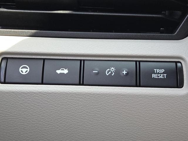 Photo of 2023 Garnet Pearl Nissan Altima