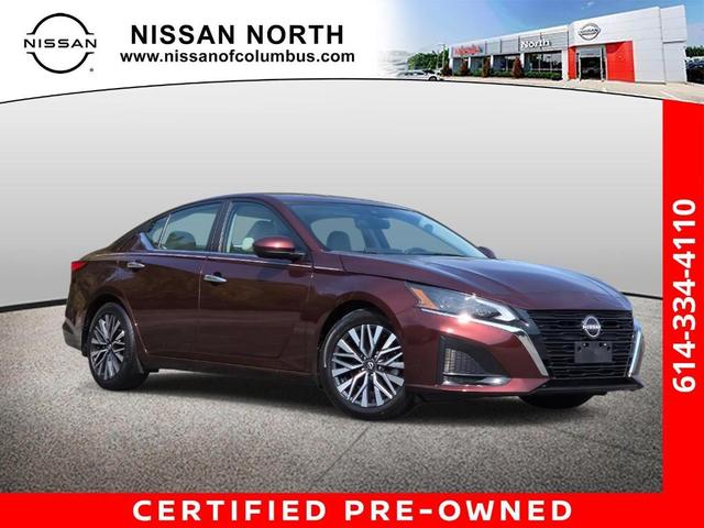 Photo of 2023 Garnet Pearl Nissan Altima