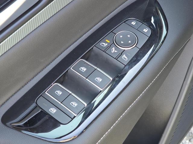 Photo of 2025 Aurora Blue Pea Nissan Murano