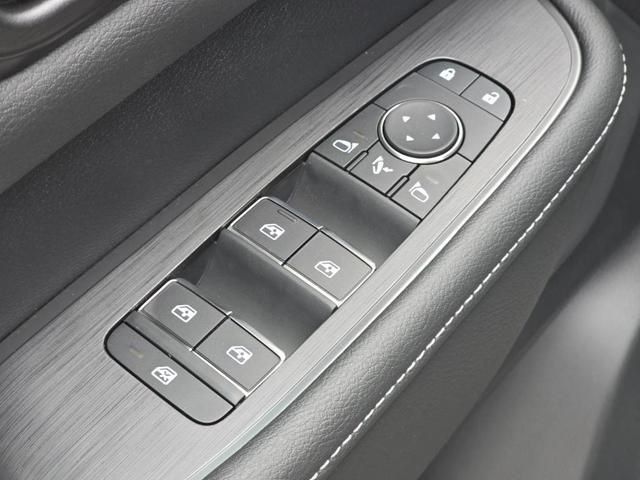 Photo of 2025 Brilliant Silver Metallic Nissan Armada